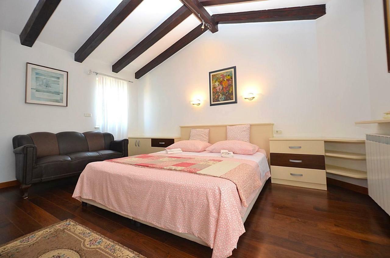 Holiday Home Sverko Novigrad  Exterior photo